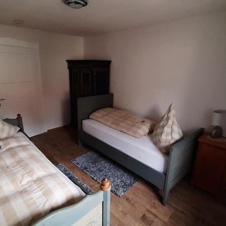 Apartmenthaus "Zum Birnbaum" Rosstal Bagian luar foto