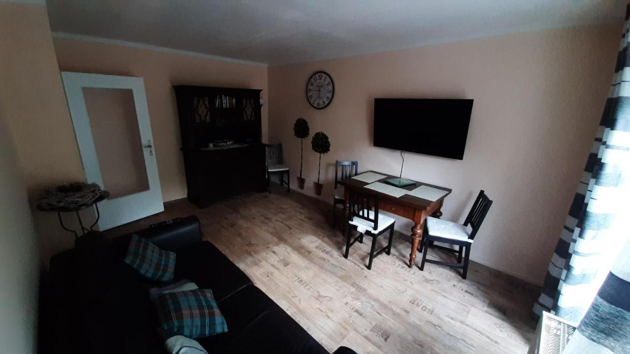 Apartmenthaus "Zum Birnbaum" Rosstal Bagian luar foto