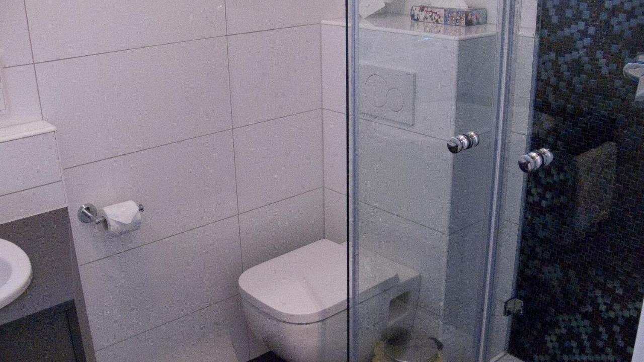 Apartmenthaus "Zum Birnbaum" Rosstal Bagian luar foto