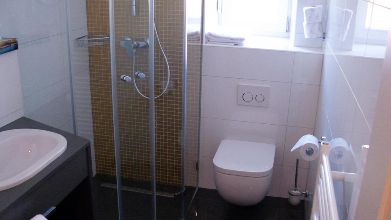 Apartmenthaus "Zum Birnbaum" Rosstal Bagian luar foto