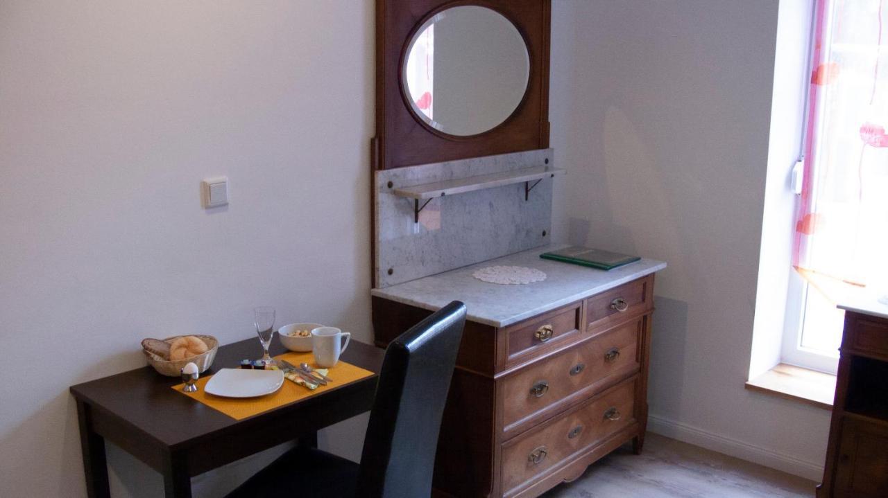 Apartmenthaus "Zum Birnbaum" Rosstal Bagian luar foto